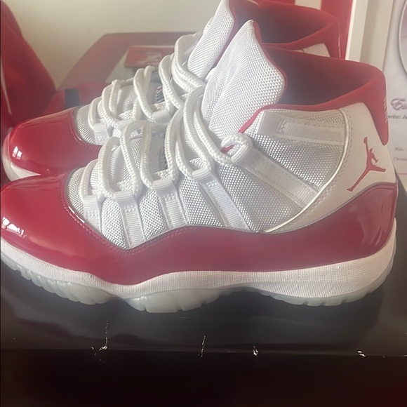 Men’s Red and White Sneakers - Picture 17 of 17